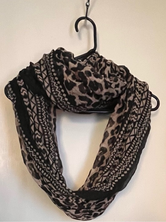 torrid Accessories - torrid Black and Taupe Patterned Infinity Scarf